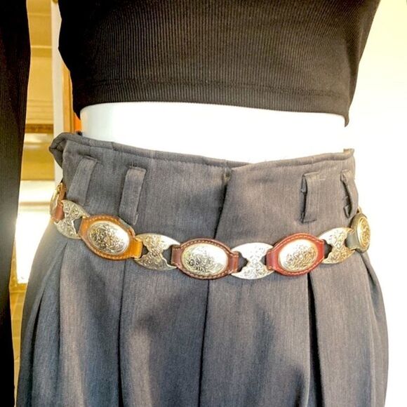 Leather  unisex belt  main image 3
